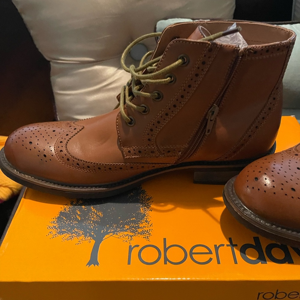 Robert David Dress Boots - Picture 3 of 3
